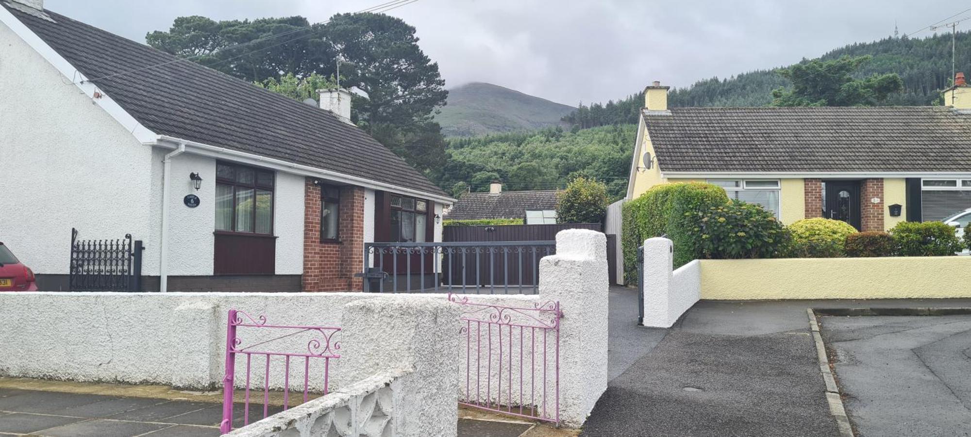Mourne Hikers'